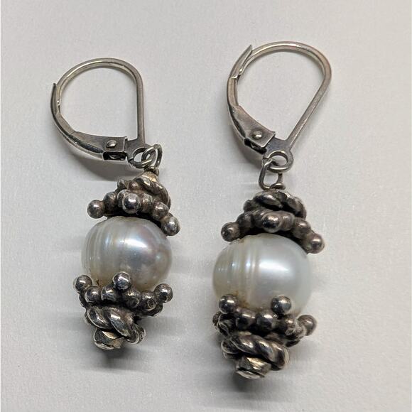 Vintage 925 Sterling Pearl Dangle Earrings Leverback Bali Style - Picture 5 of 6